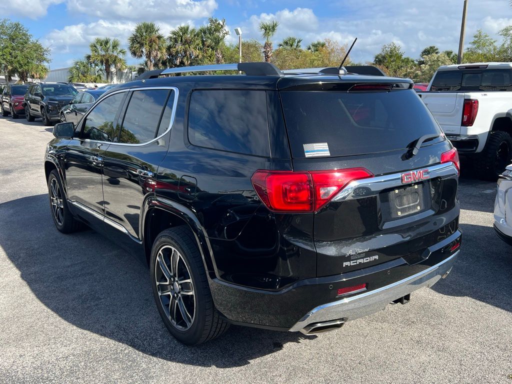 2017 GMC Acadia Denali 4