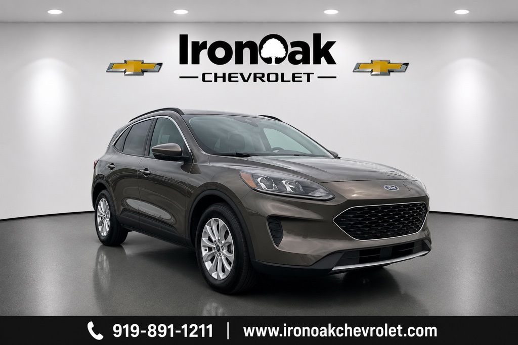 Gray (Magnetic) 2020 Ford Escape SE FWD SUV / Crossover Front-Wheel Drive 8-Speed Automatic