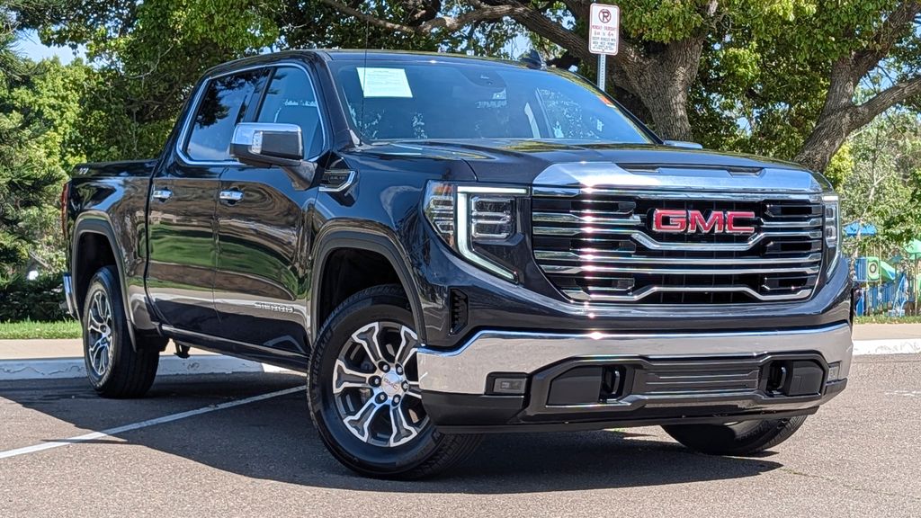 Used 2025 GMC Sierra 1500 SLT 4D Crew Cab