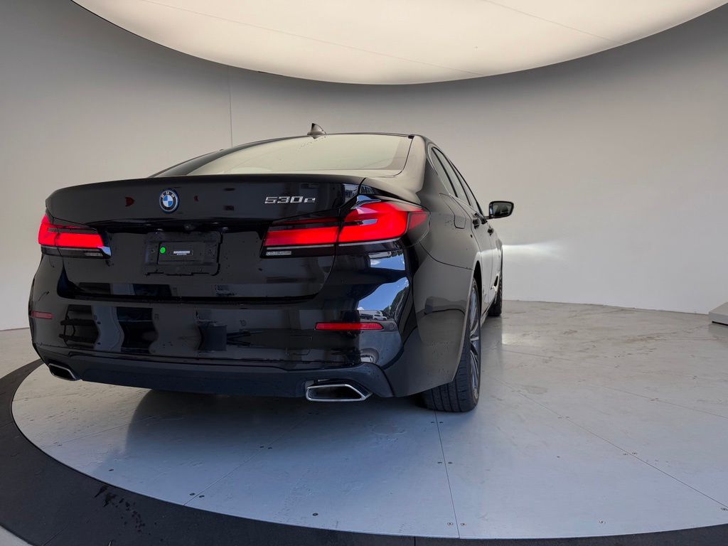 Thumbnail: 2023 BMW 5 Series - 2