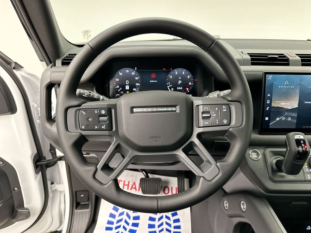 2025 Land Rover Defender 110 12