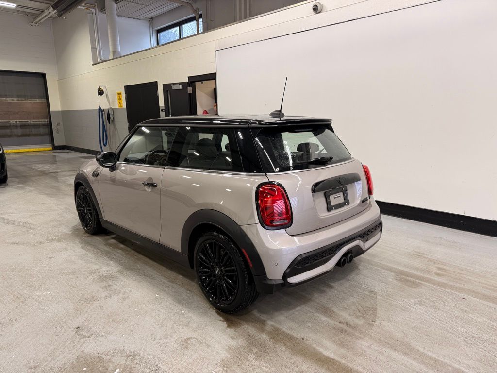 Thumbnail: 2022 MINI Cooper - 3