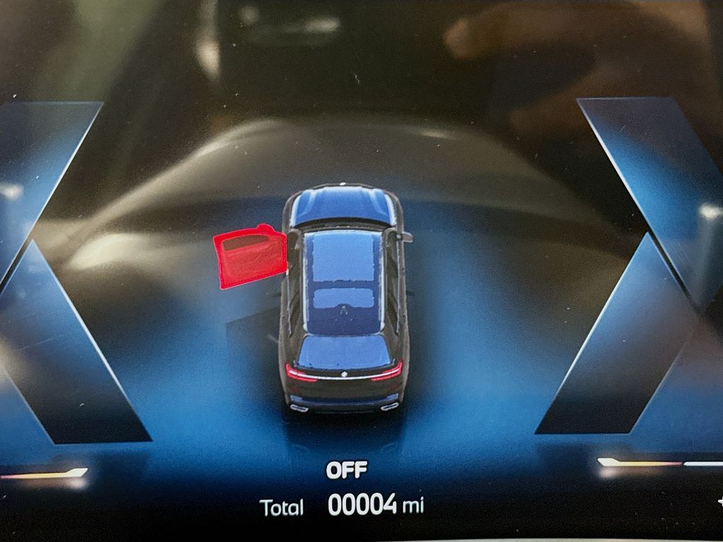 Thumbnail: 2026 BMW X7 - 7