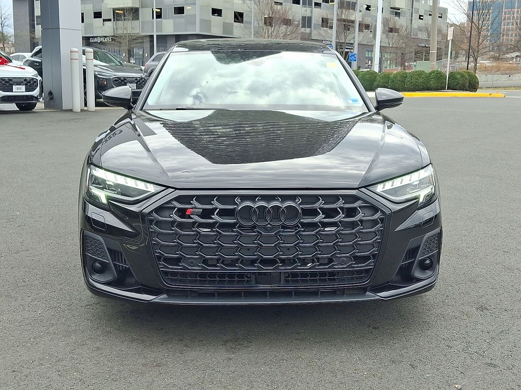 Thumbnail: 2022 Audi S8 - 2