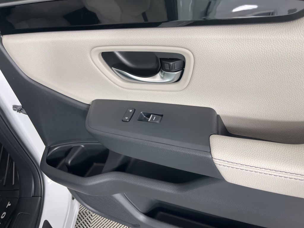 Thumbnail: 2026 Honda Pilot - 9