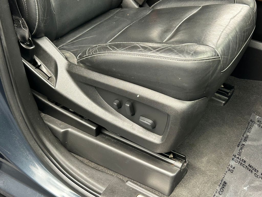 Used 2020 Shadow Gray Metallic Chevrolet LT image 57