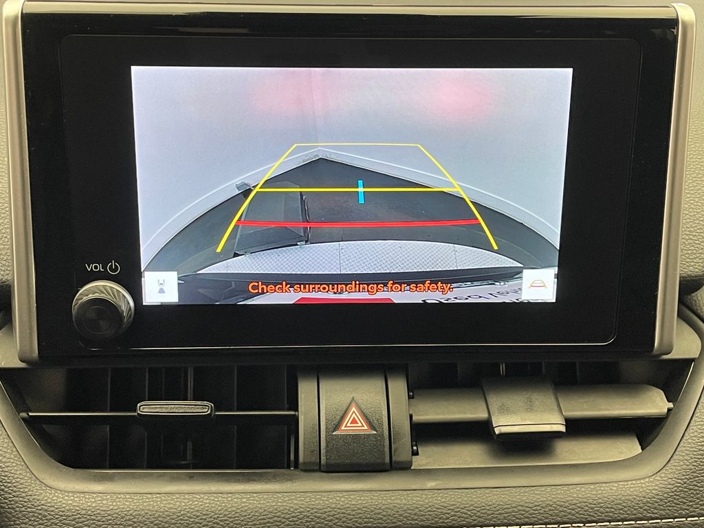 2024 Toyota RAV4 XLE 26