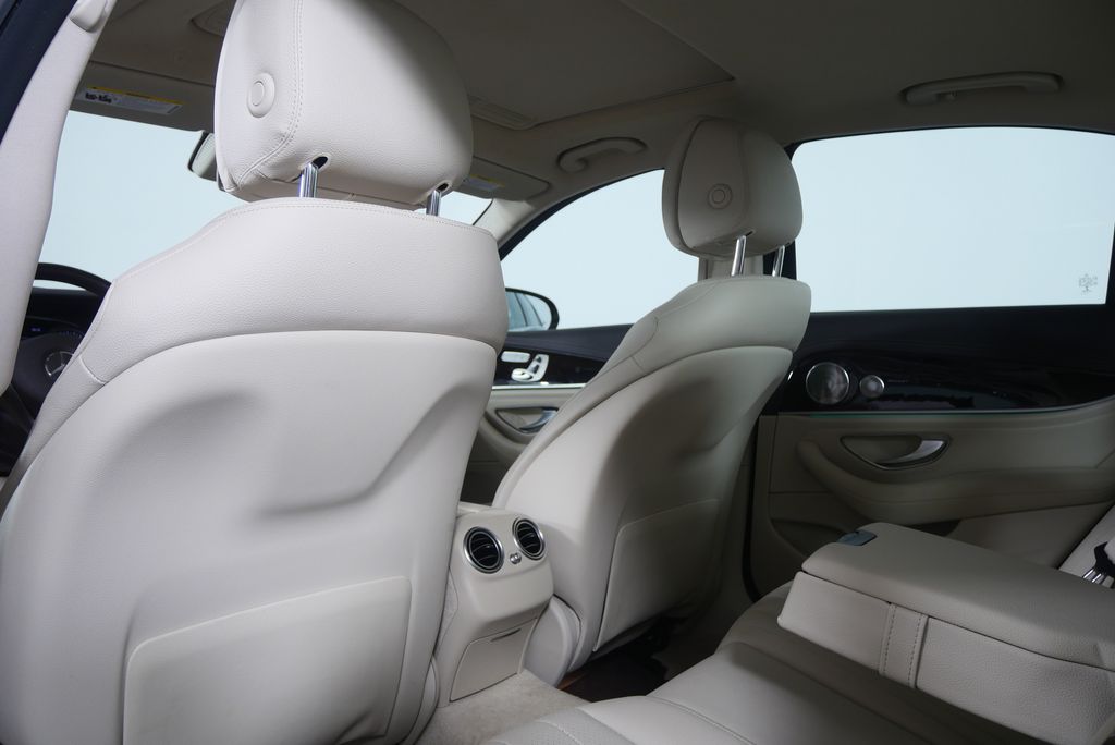 Thumbnail: 2017 Mercedes-Benz E-Class - 17