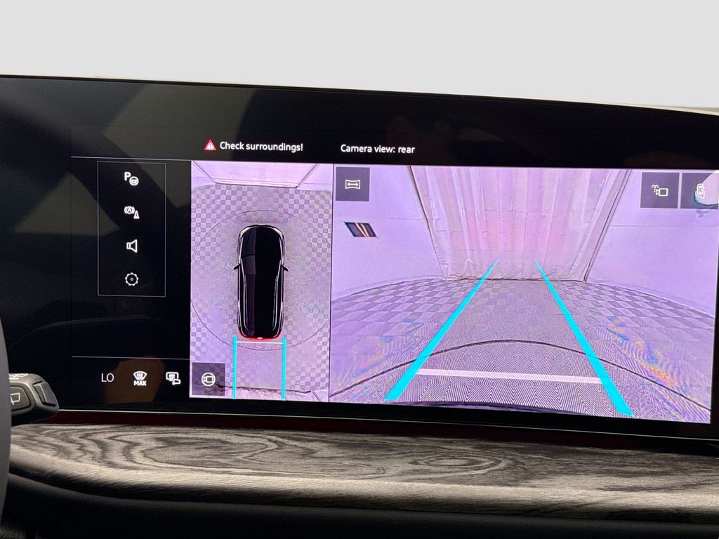 Thumbnail: 2025 Audi Q5 - 16