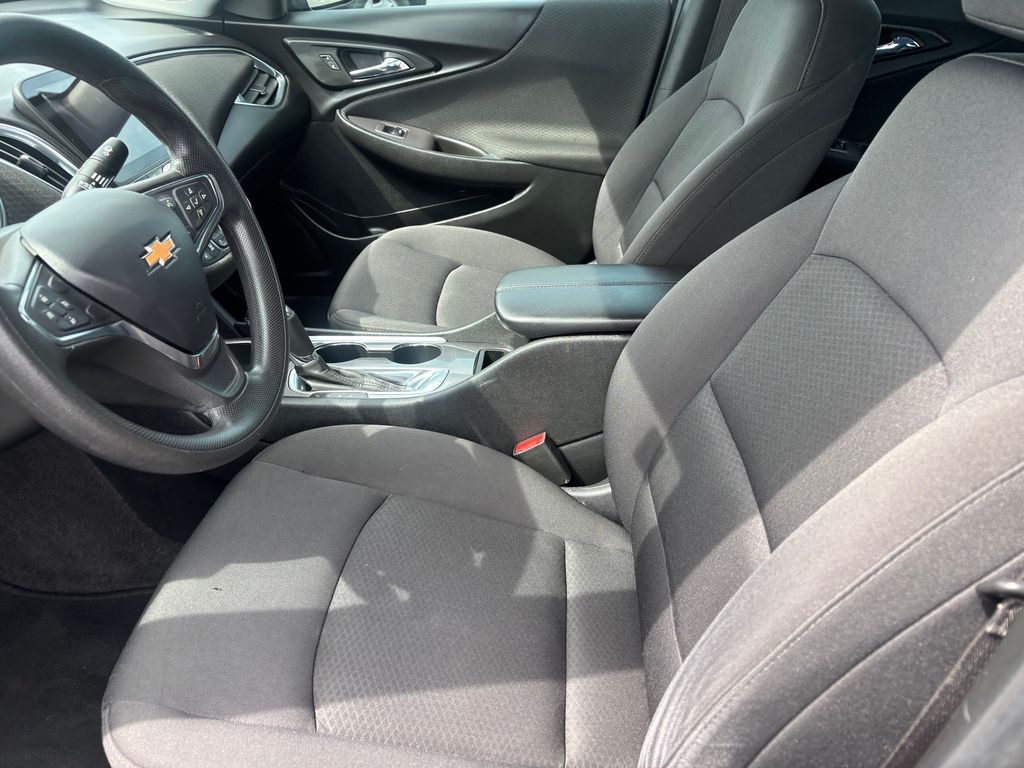 Used Car 2020 Chevrolet Malibu  Lt For Sale Under $20,000 In Austin, Texas