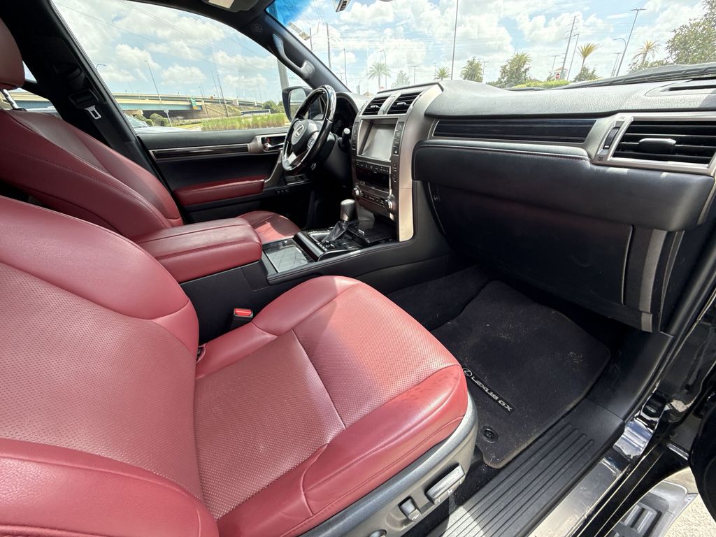 Thumbnail: 2021 Lexus GX - 15