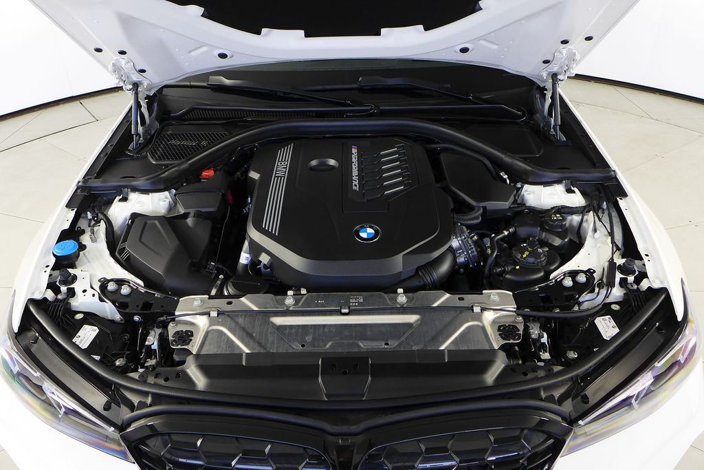 Thumbnail: 2024 BMW 3 Series - 6