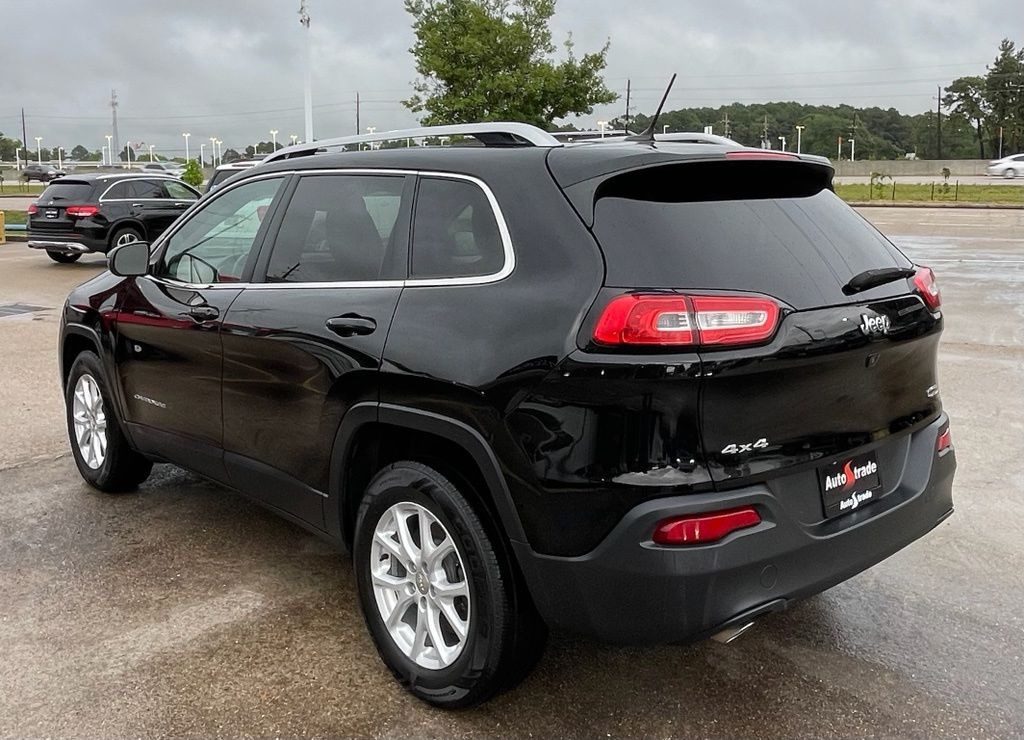 2017 Jeep Cherokee Latitude Black at Community Toyota