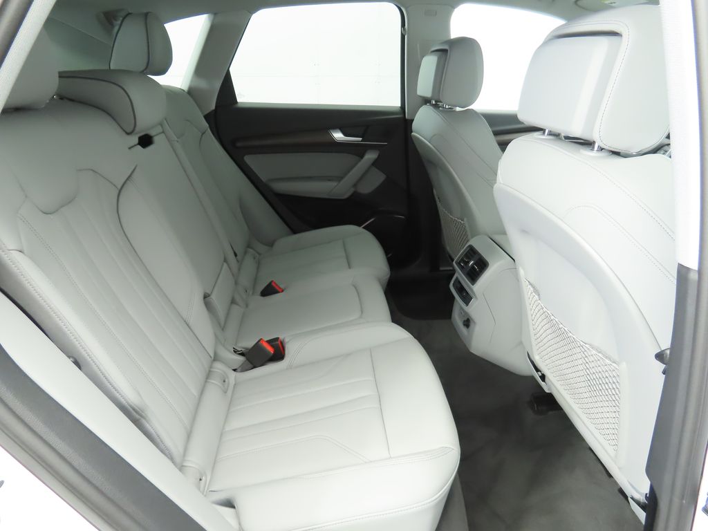 2024 Audi Q5 e Premium 22