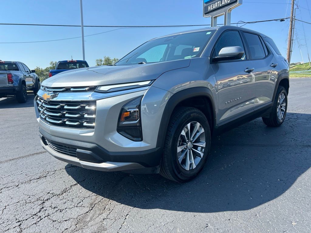 Sterling Gray Metallic 2026 Chevrolet Equinox SUV / Crossover Four-Wheel Drive 8-Speed Automatic
