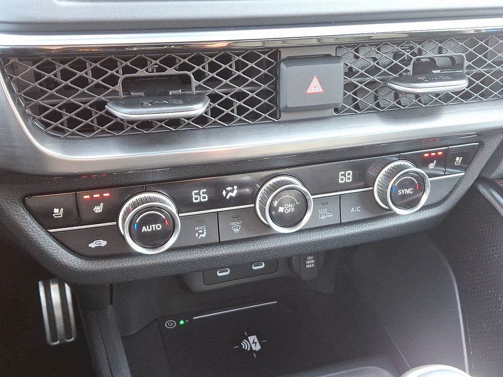 Thumbnail: 2025 Acura ADX - 17