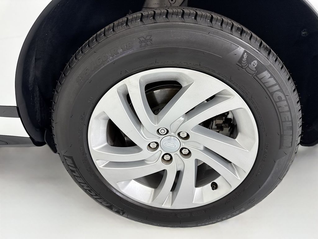 Thumbnail: 2023 Land Rover Range Rover Evoque - 30