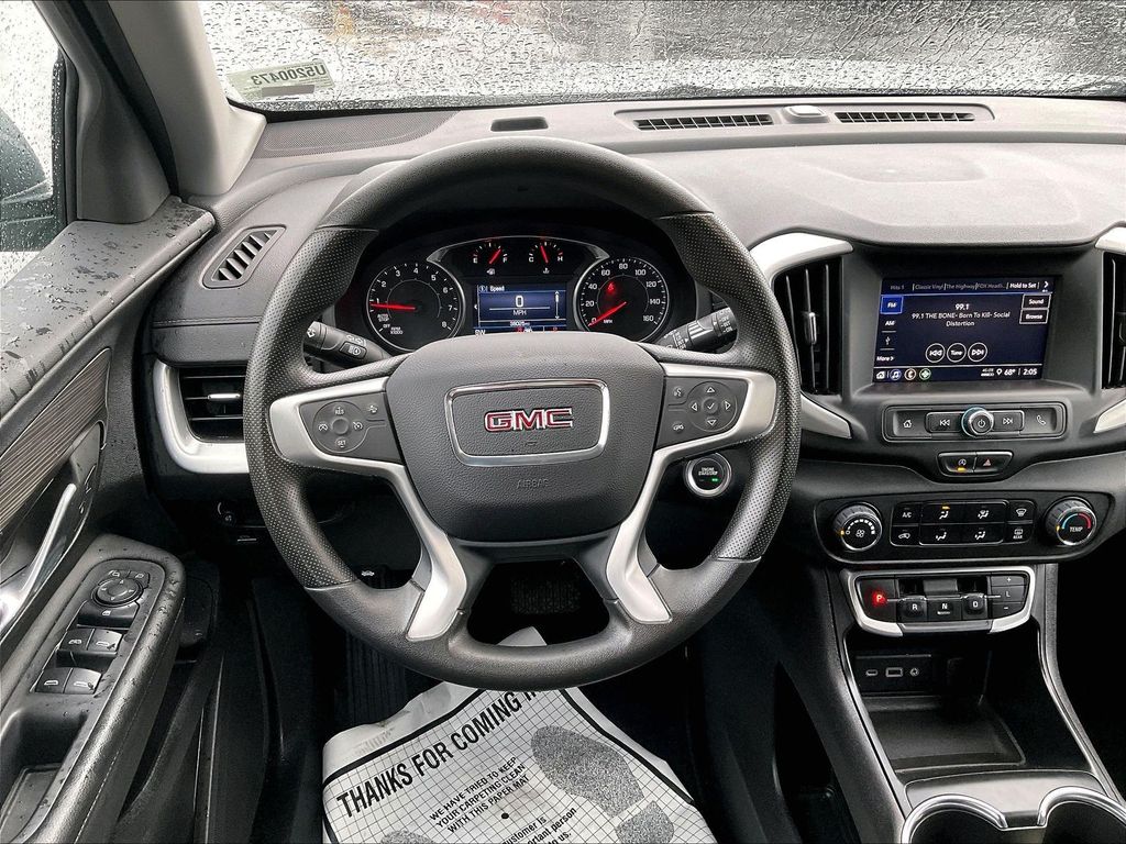 2024 GMC Terrain — photo 17