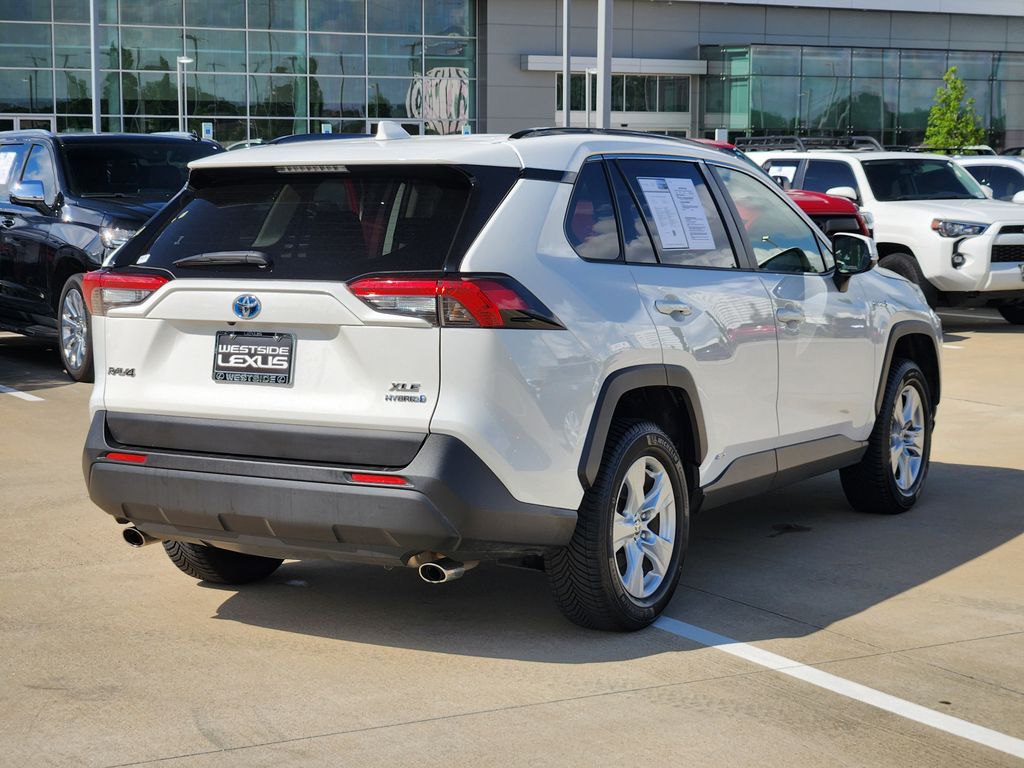 2020 Toyota RAV4 Hybrid XLE White at Community Toyota