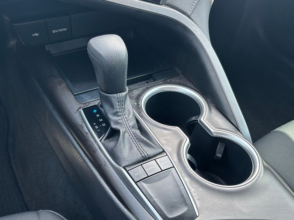 2023 Toyota Camry LE photo
