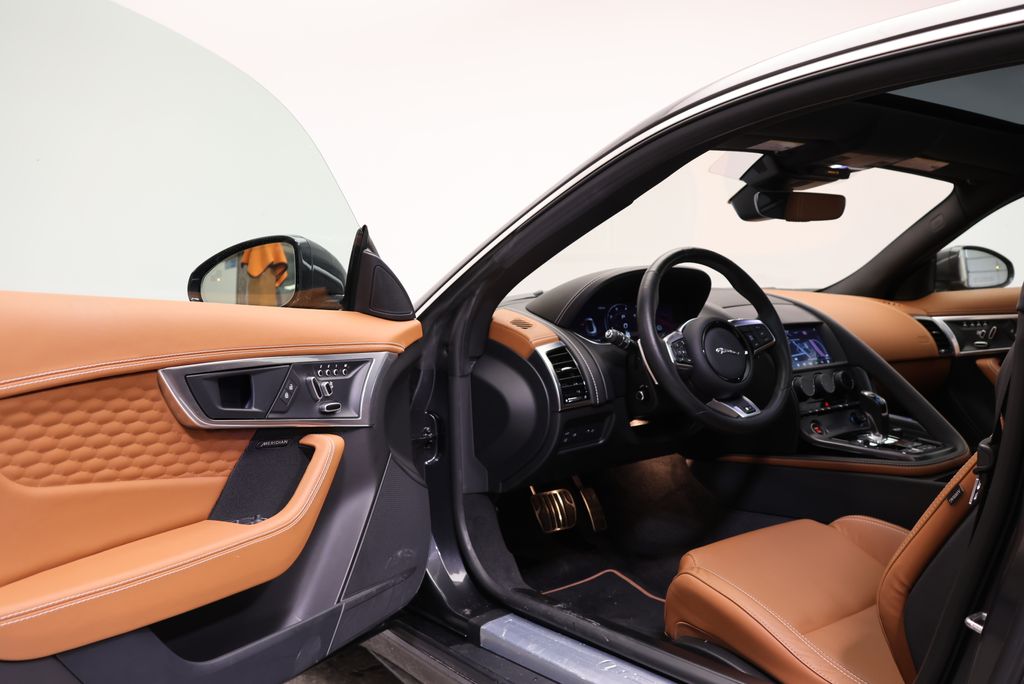 Thumbnail: 2023 Jaguar F-Type - 28