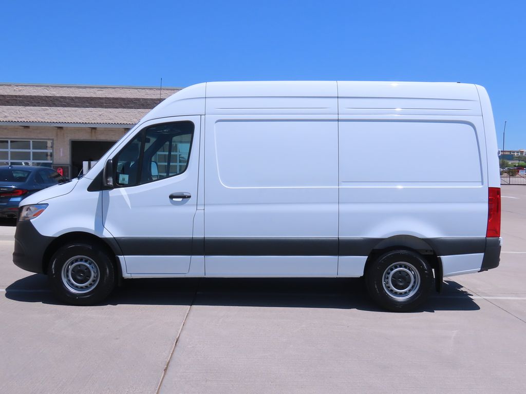 Thumbnail: 2026 Mercedes-Benz Sprinter - 8