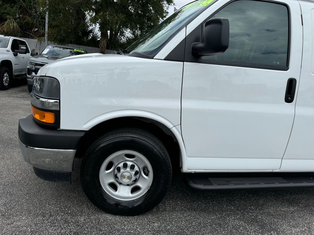 2022 Chevrolet Express 2500 Work Van 11