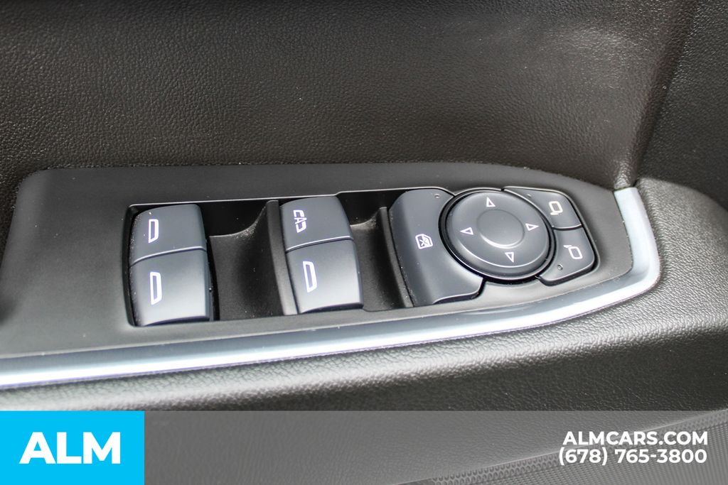 Used 2025 White Chevrolet LT image 39