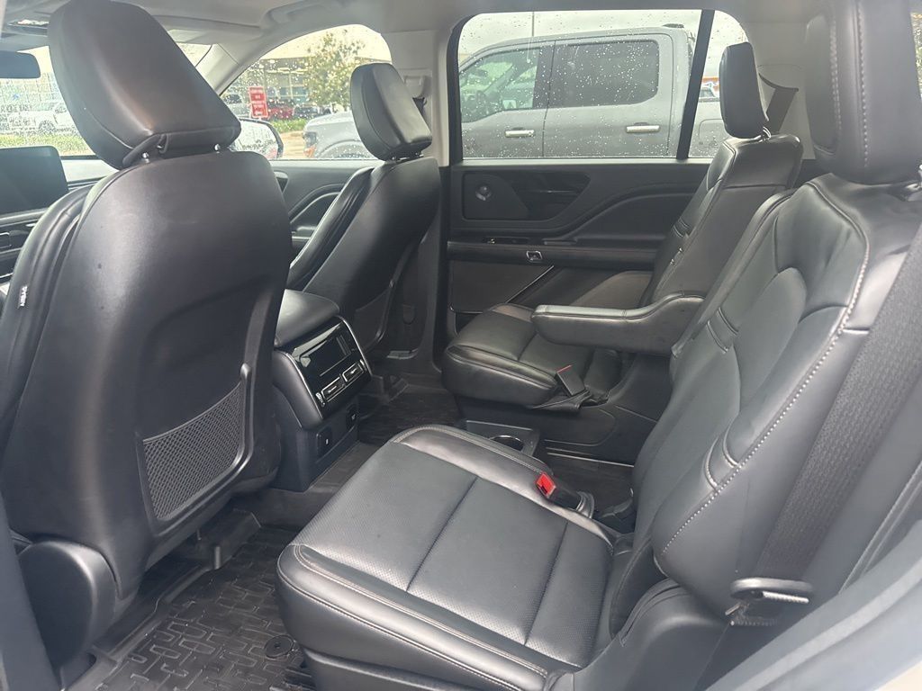 2025 Lincoln Aviator Premiere White at Gullo Toyota