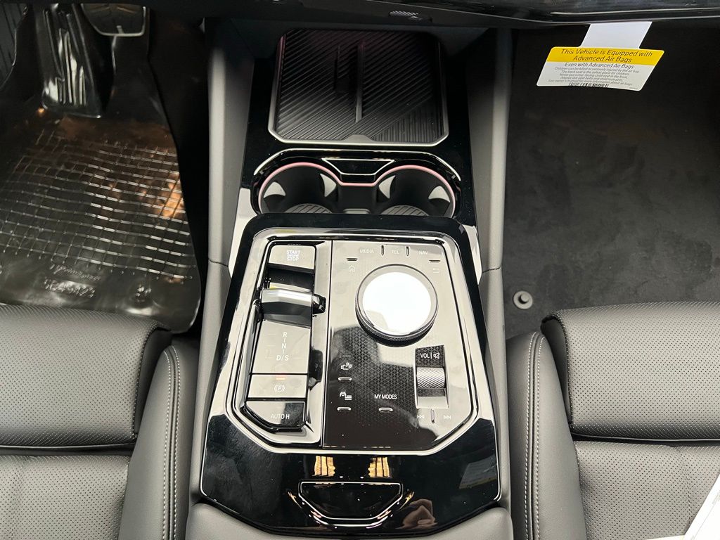 Thumbnail: 2026 BMW 5 Series - 11