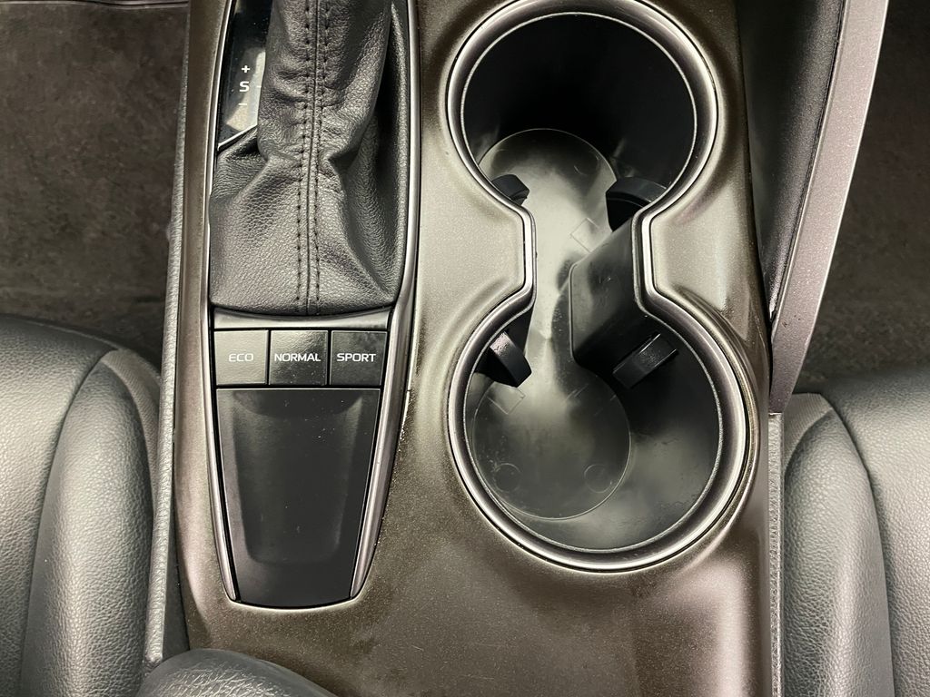 2023 Toyota Camry SE 29