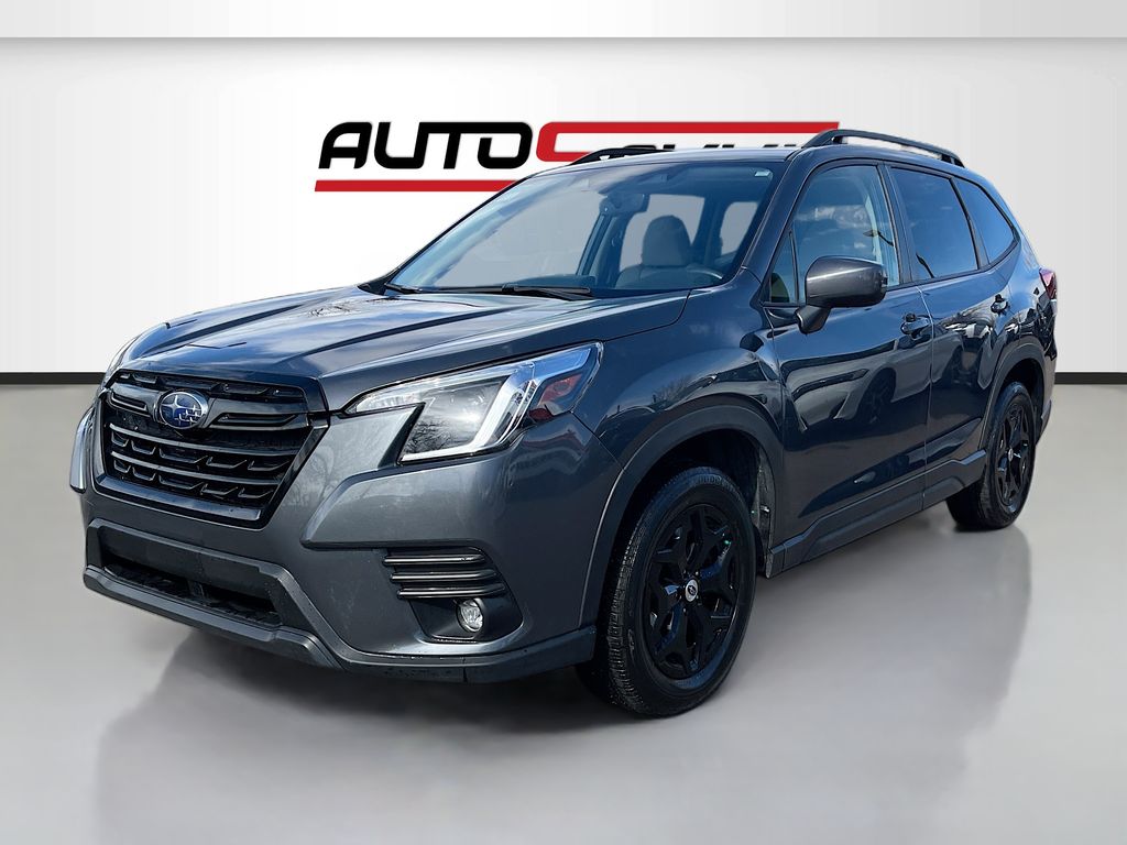 Used 2024 Gray Subaru Premium image 3