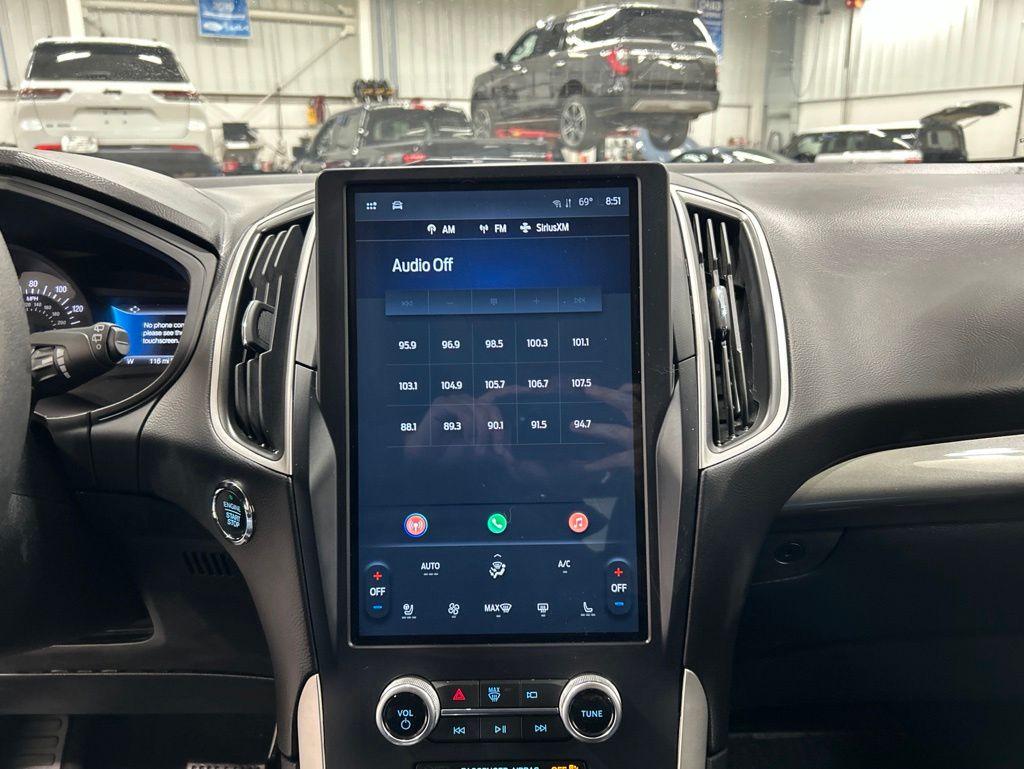 used 2024 Ford Edge car, priced at $29,917