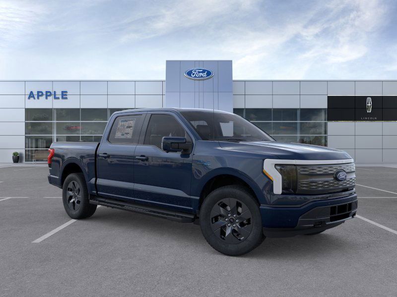 2025 Ford F-150 Lightning LARIAT