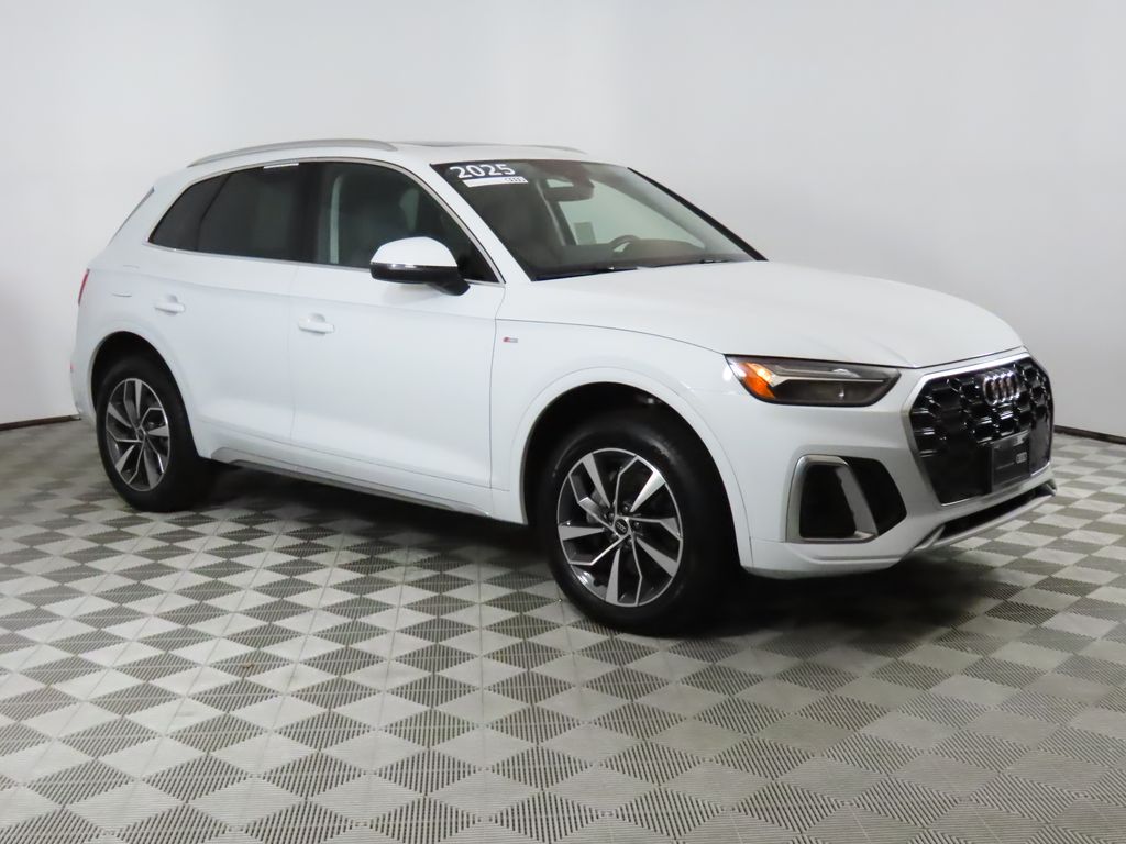 Thumbnail: 2025 Audi Q5 - 7