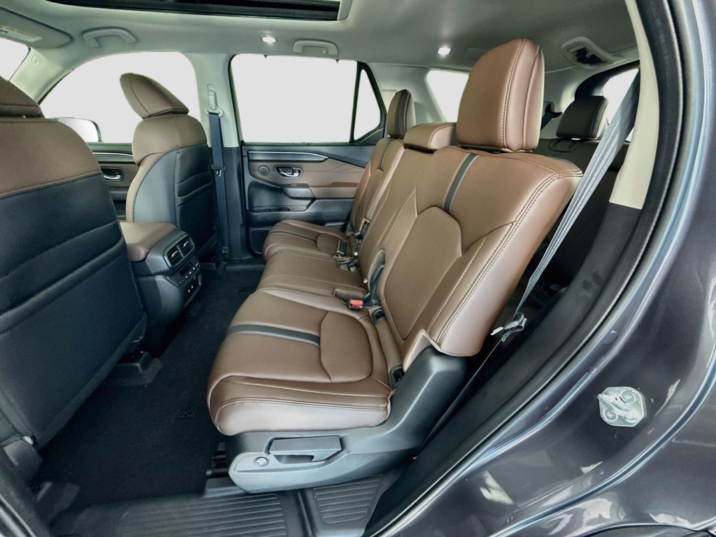 Thumbnail: 2026 Honda Pilot - 21