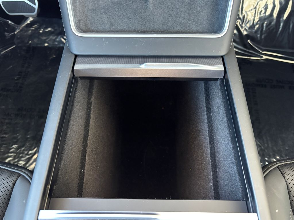 Thumbnail: 2026 Tesla Model Y - 15