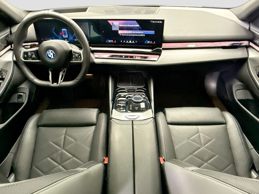 Thumbnail: 2026 BMW i5 - 13