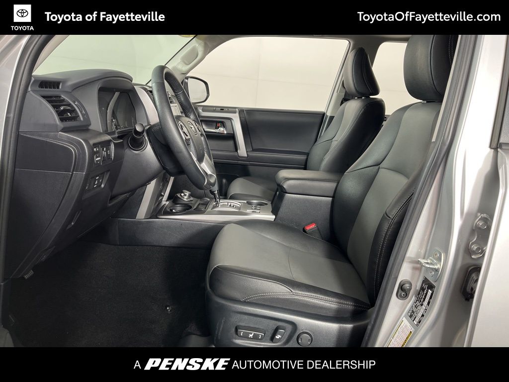 Thumbnail: 2023 Toyota 4Runner - 22