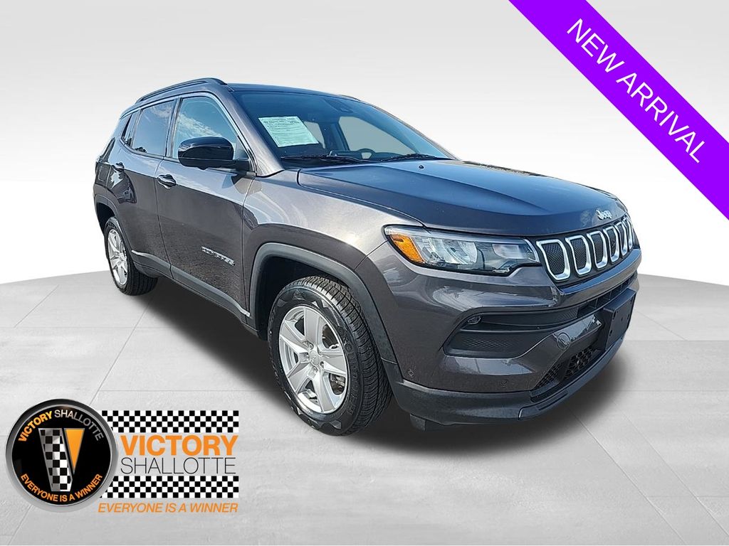 Gray (Granite Crystal Metallic Clearcoat) 2022 Jeep Compass SUV / Crossover Four-Wheel Drive 9-Speed Automatic