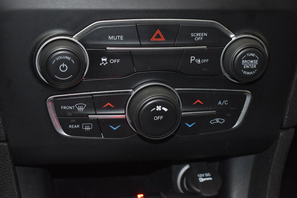 Thumbnail: 2022 Dodge Charger - 20