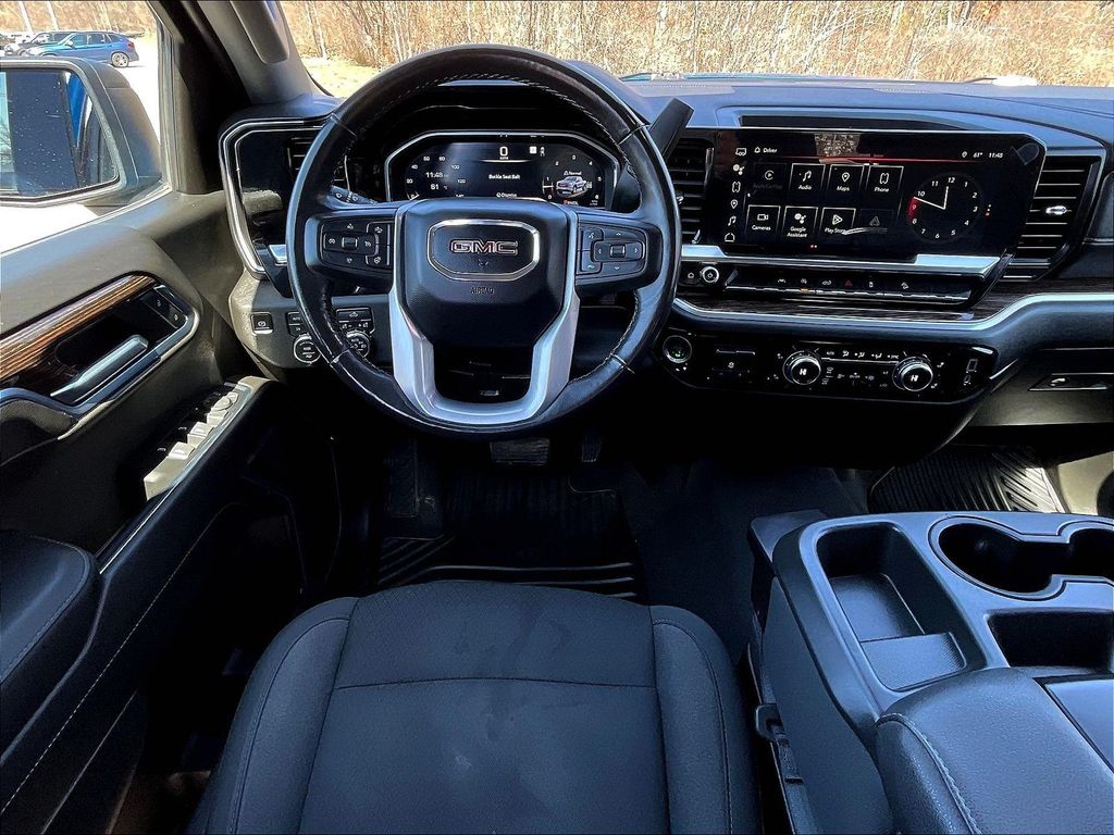 2022 GMC Sierra 1500 — photo 17