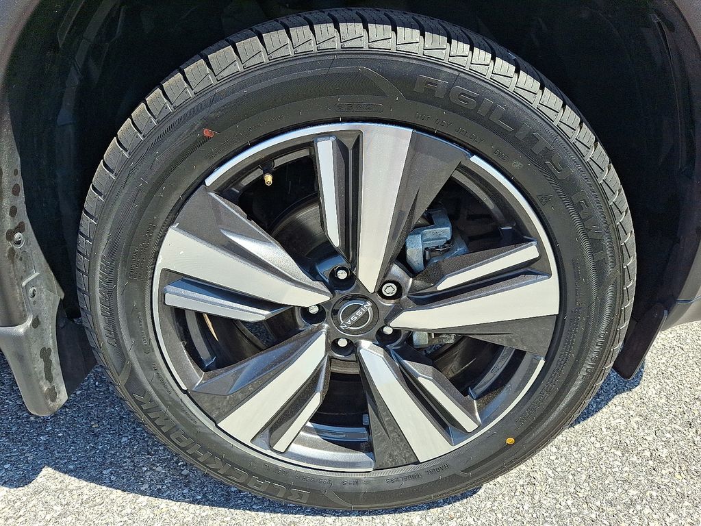 2024 Nissan Rogue — photo 9