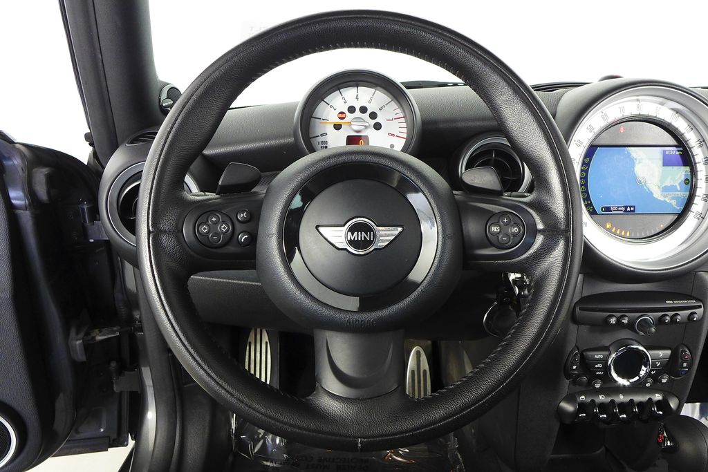 Thumbnail: 2011 MINI Cooper Clubman - 26