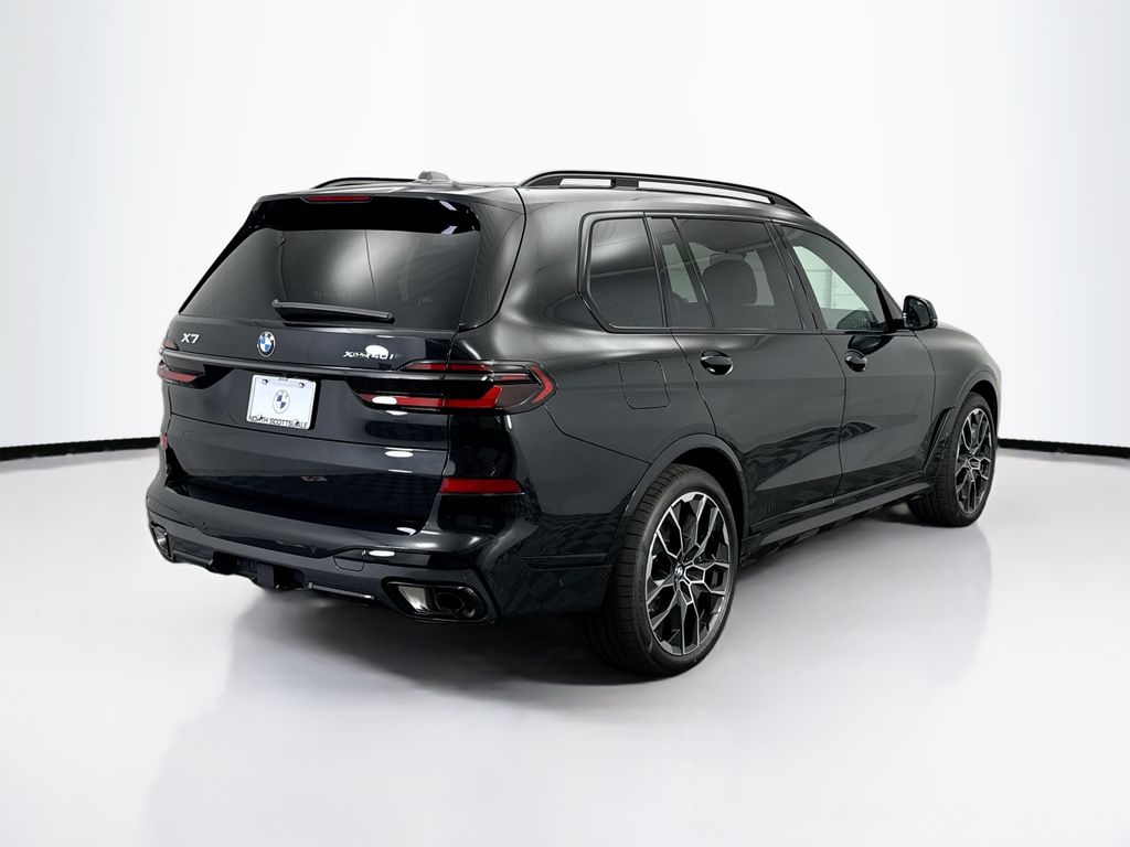 Thumbnail: 2026 BMW X7 - 5