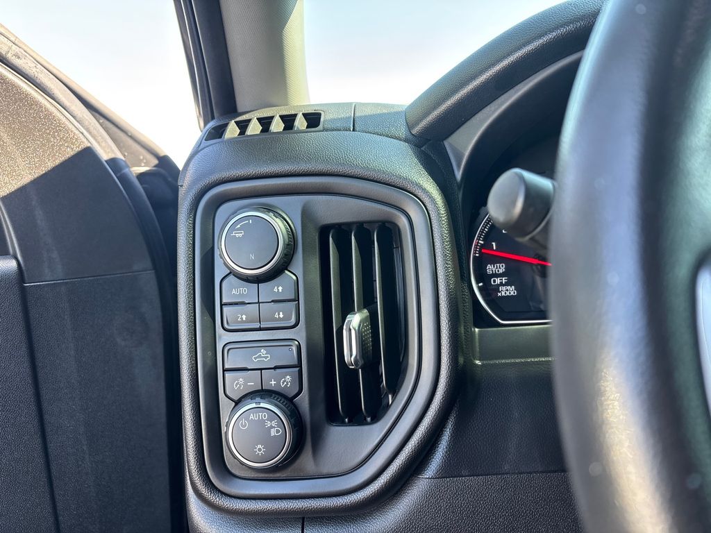 Used Car 2021 Chevrolet Silverado 1500  Custom Trail Boss For Sale Under $40,000 In Austin, Texas