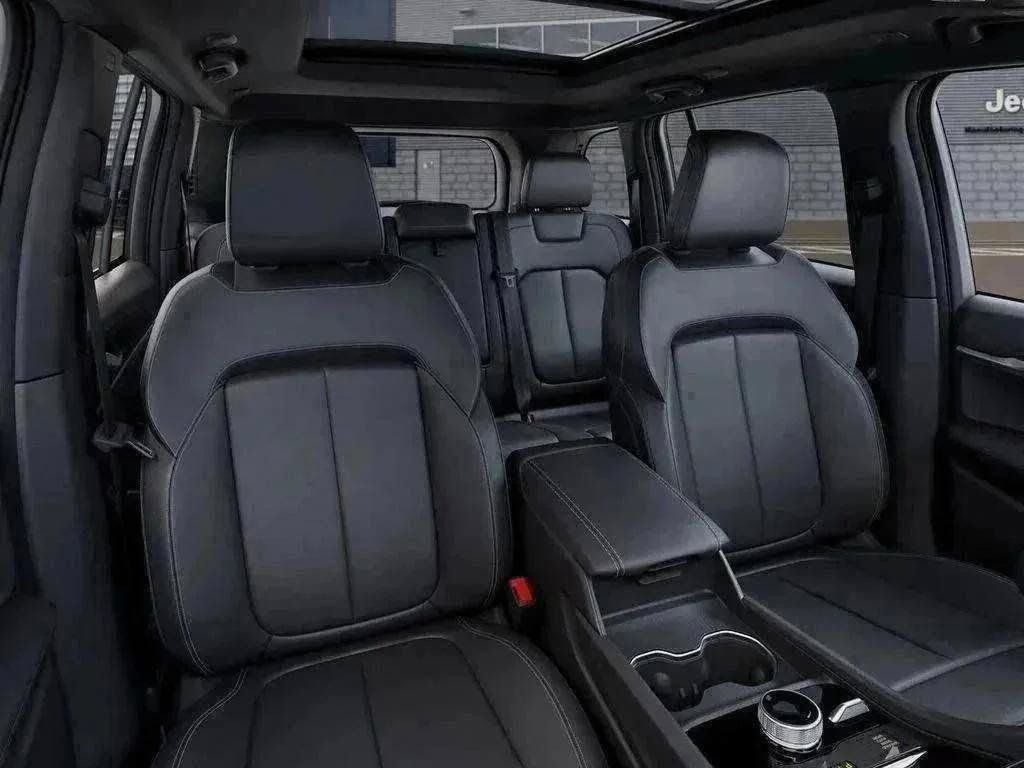 New 2026 Jeep Grand Cherokee SUV