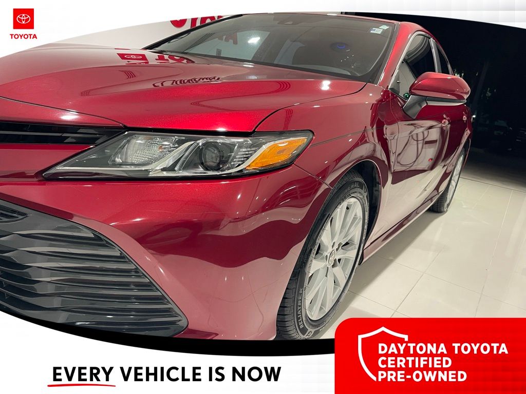 2020 Toyota Camry LE - Photo 13