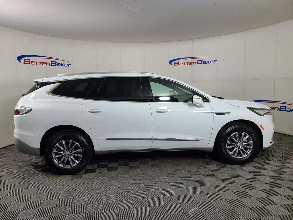 2024 Buick Enclave Essence 7