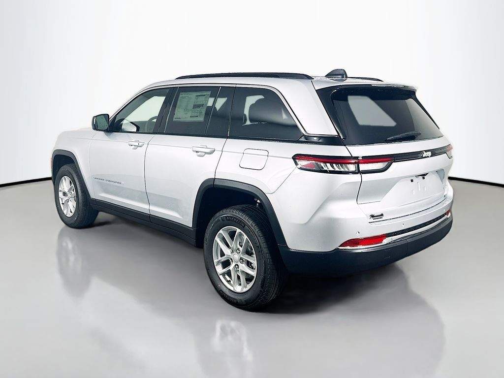 New 2025 Silver Jeep Laredo X image 5